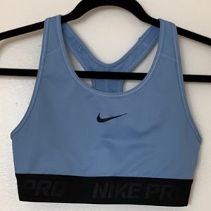 Nike pro sports bra, light blue - medium